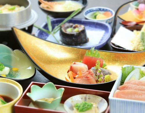 伊東温泉 ホテル暖香園 ペア宿泊券 (静岡県)