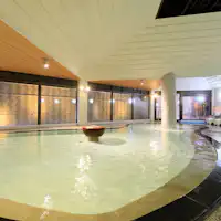 【Pemandian Umum Pria Suruga】Kebanggaan dengan jumlah air panas yang melimpah