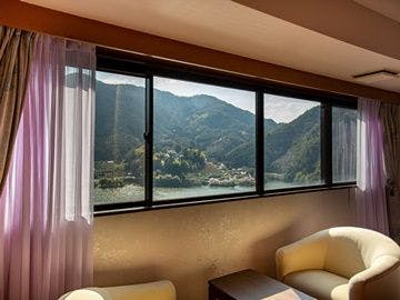 Hotel Second Stage
