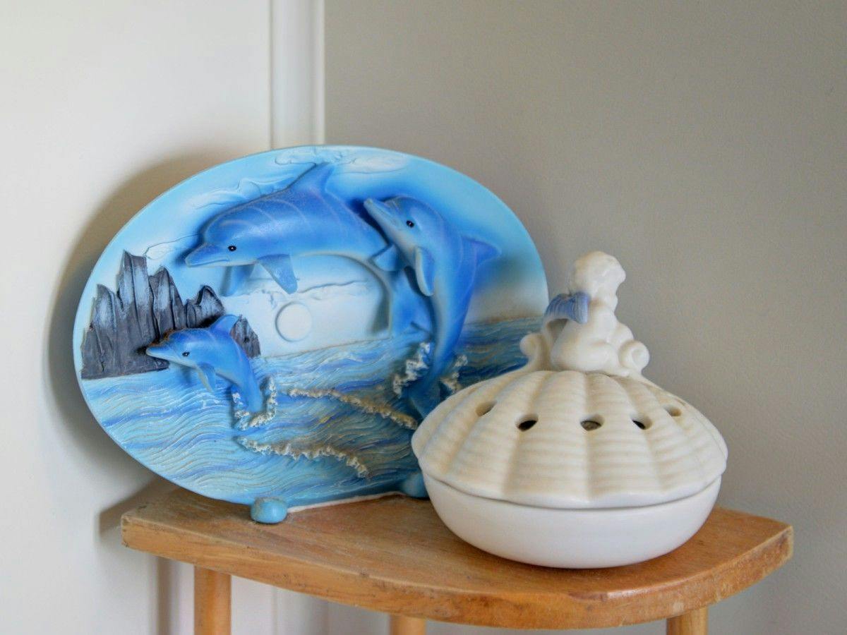 Inn of the Sea, Spa, and Beautiful Skin Bath: Angel Dolphin!