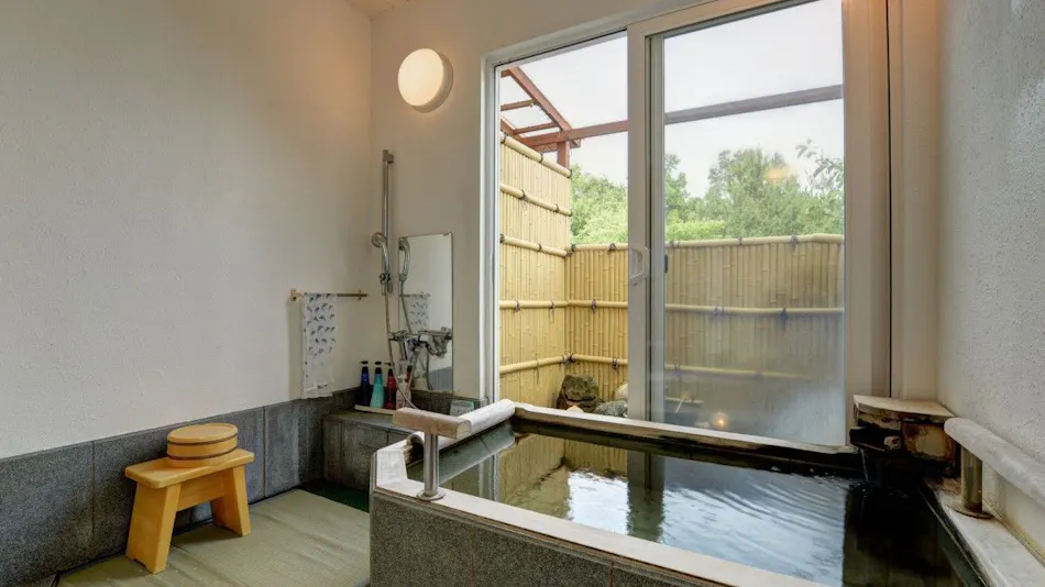 Inn of the Sea, Spa, and Beautiful Skin Bath: Angel Dolphin!