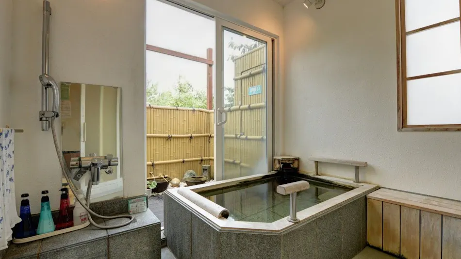 Inn of the Sea, Spa, and Beautiful Skin Bath: Angel Dolphin!