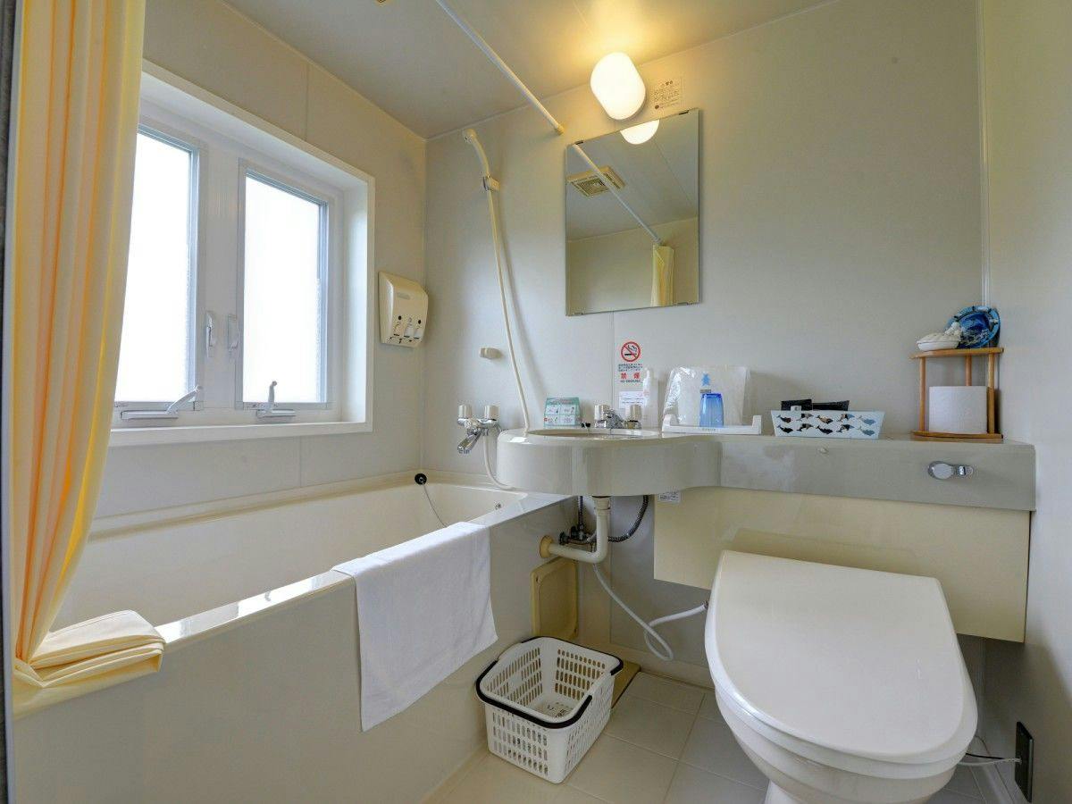 Inn of the Sea, Spa, and Beautiful Skin Bath: Angel Dolphin!
