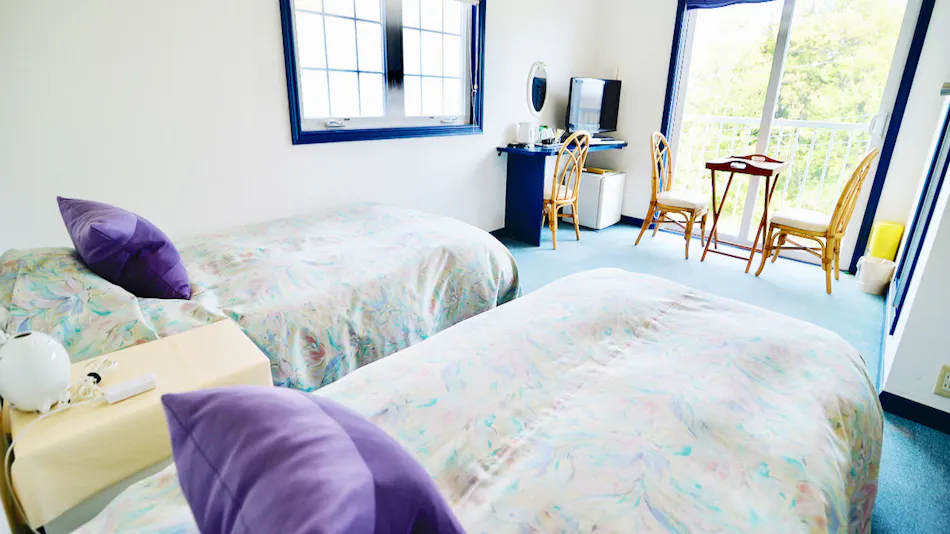 Inn of the Sea, Spa, and Beautiful Skin Bath: Angel Dolphin!