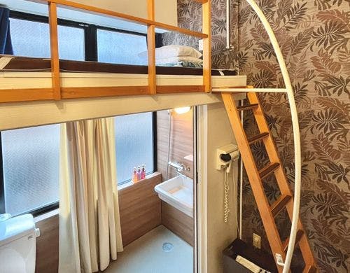 客室内ベットの様子