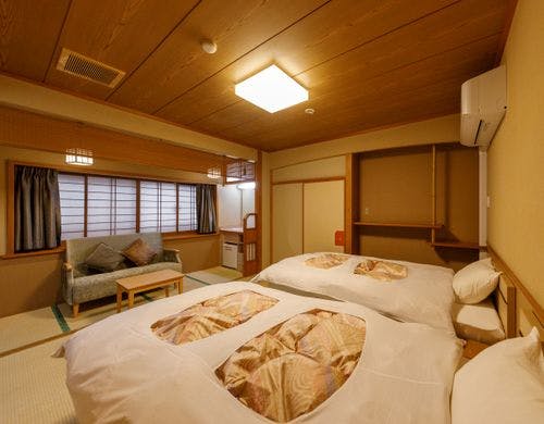 和室ツイン　洗面所