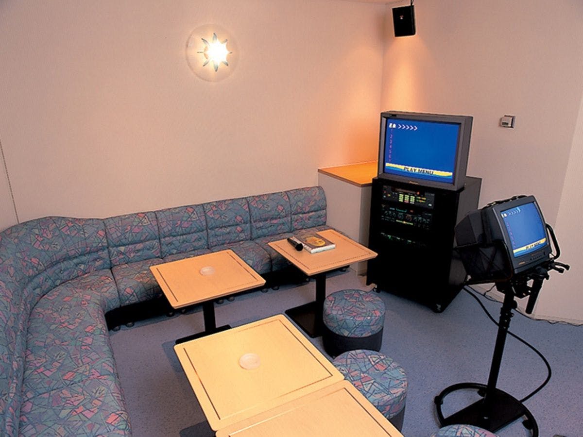 ห้องคาราโอเกะ (※ปัจจุบันปิดให้บริการชั่วคราว)