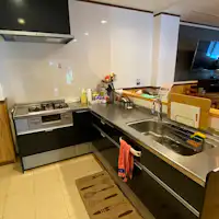 พื้นที่ส่วนกลาง|ห้องครัวพร้อมอุปกรณ์ครบครัน