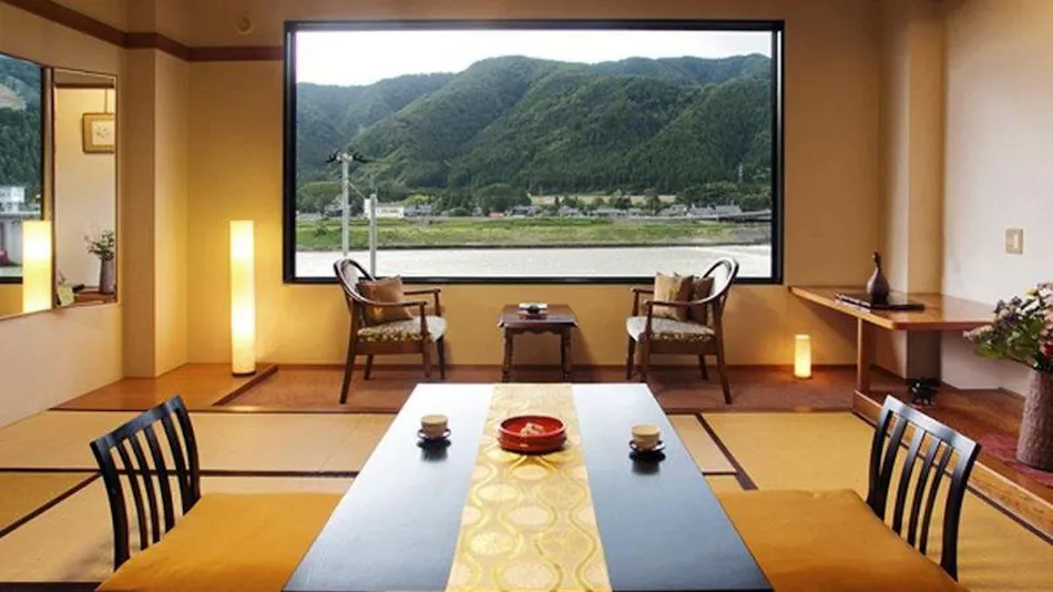 Yurariyura Mizutori no Yado Sakihana