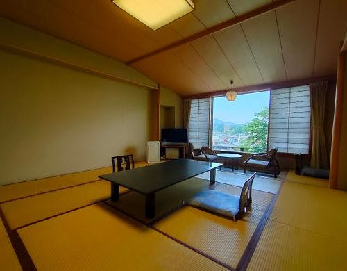 【花の院】バス・トイレ付客室一例