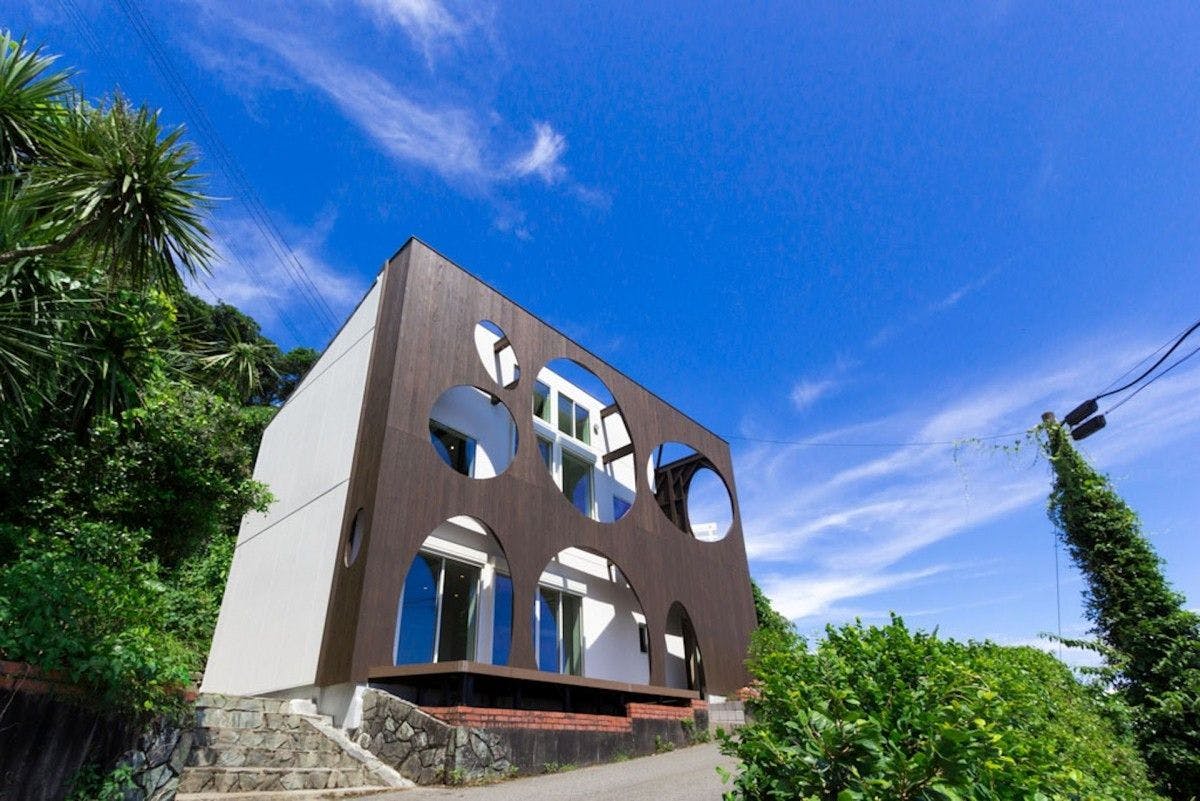 นี่คือรูปลักษณ์ภายนอกของส่วนเมซอนเน็ต