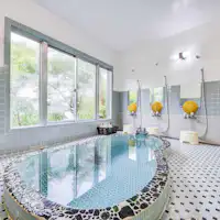 *조금 귀여운 호리병 모양의 욕조