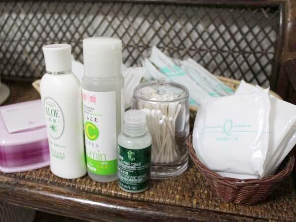 화장수와 로션 등 어메니티를 준비했습니다.