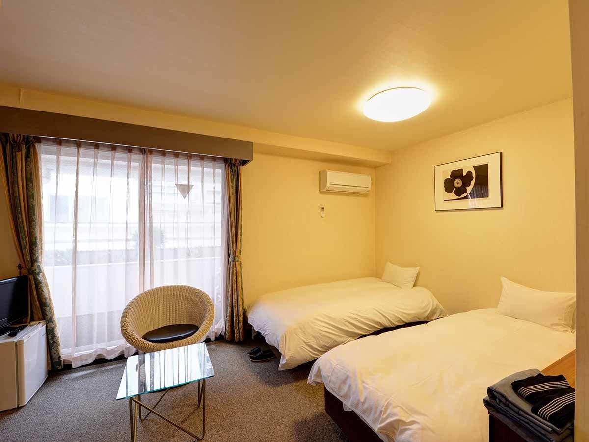 ห้องพักแบบตะวันตกเตียงคู่ B