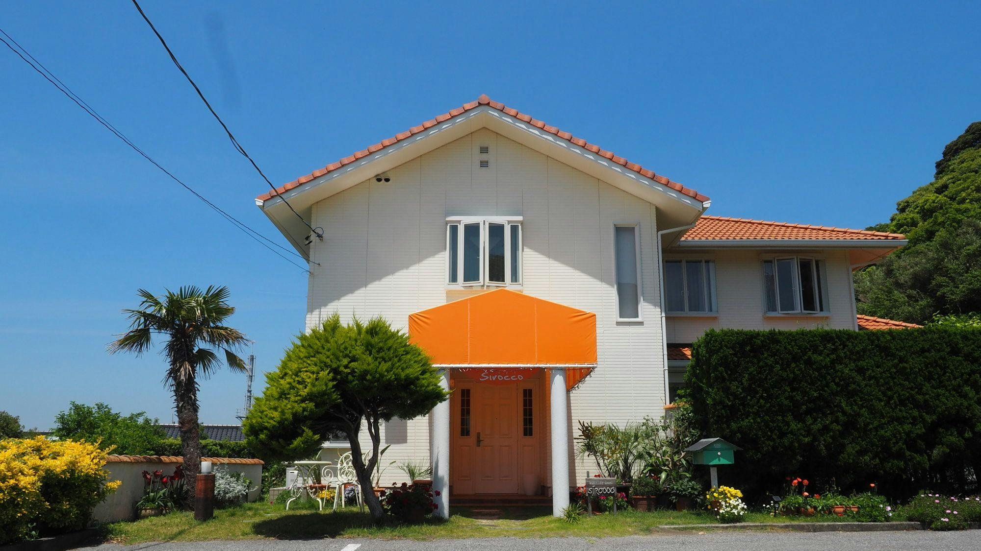 ทัศนียภาพจากด้านทางเข้า