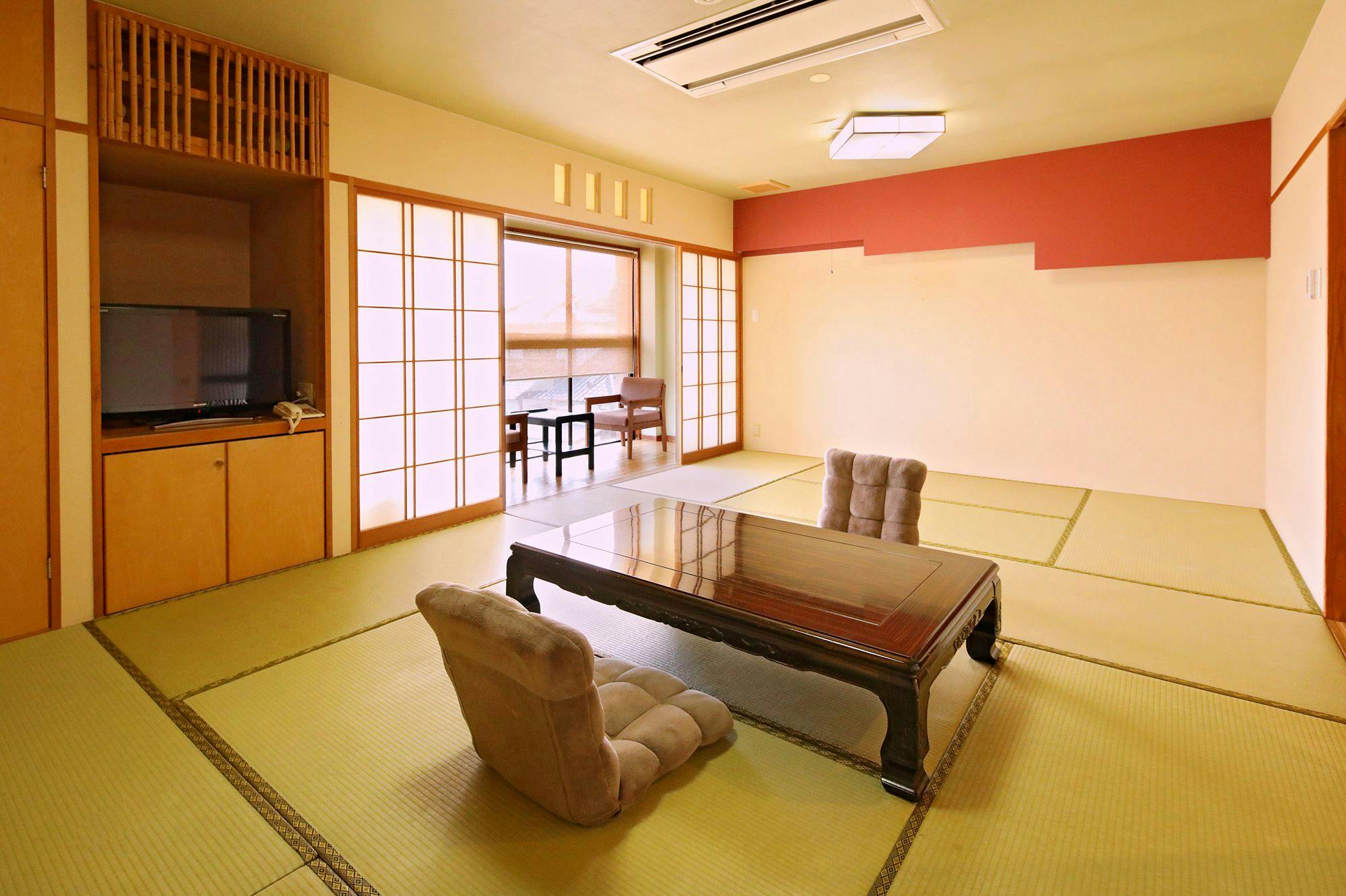 Japanese-style Inn Taka no Ie