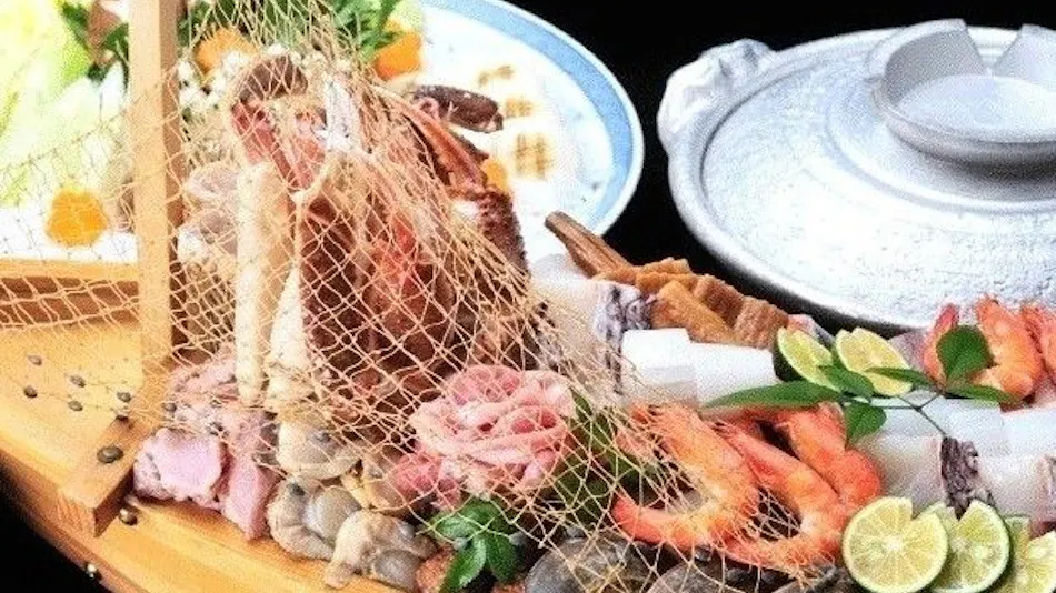 Shikisei Hagukumu Yado Zenrinbo