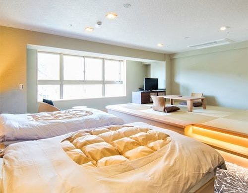 和洋室　ツイン + 7.5 帖＜新館　光林棟＞