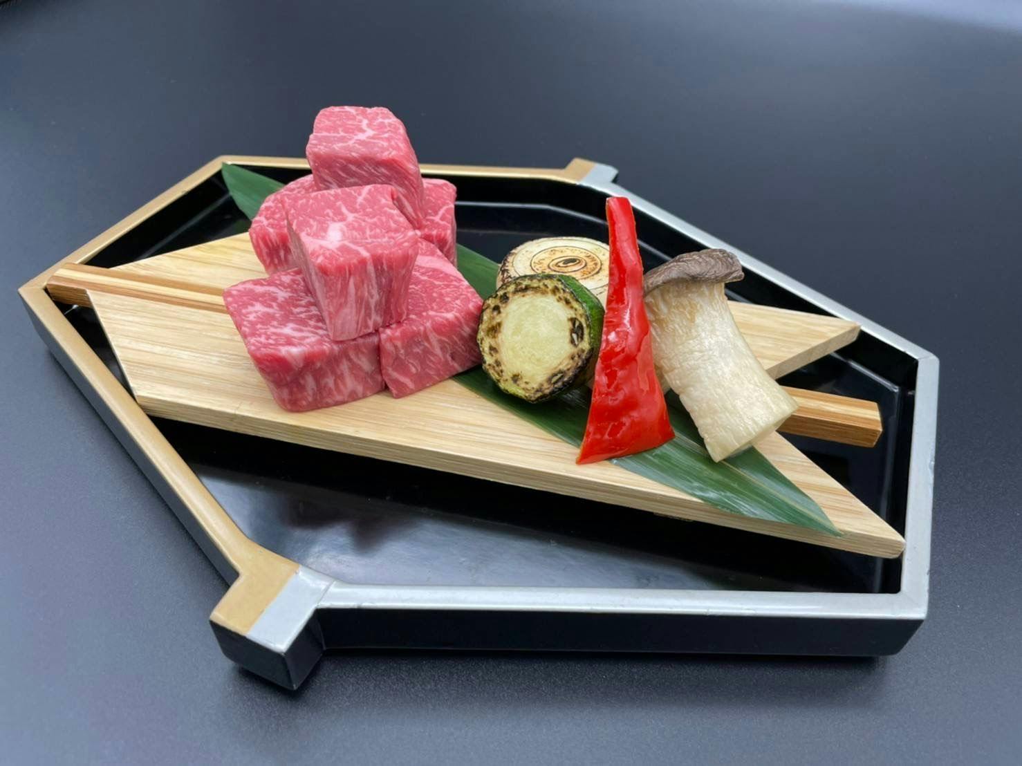 Shikisei Hagukumu Yado Zenrinbo