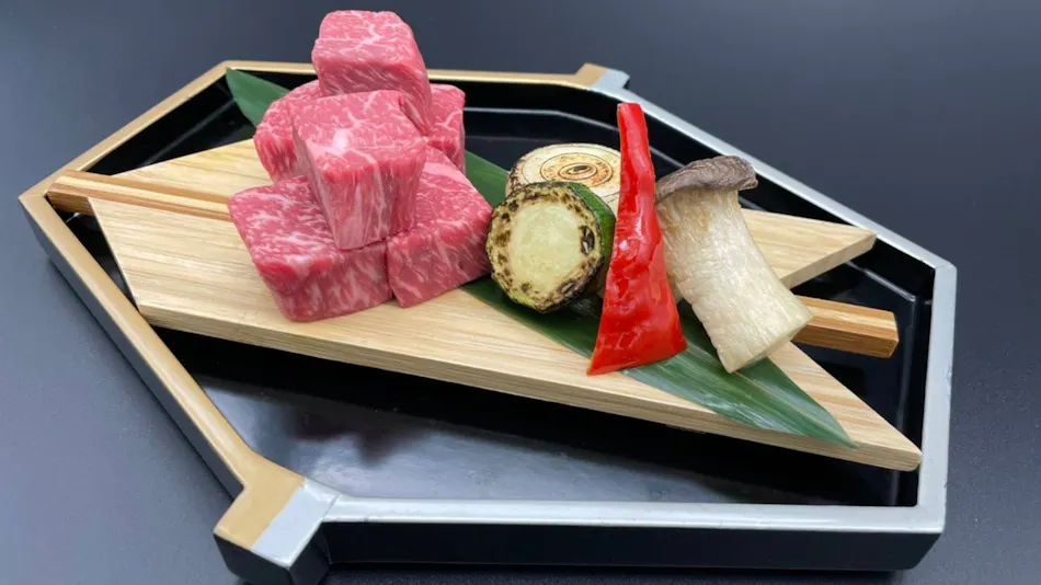 Shikisei Hagukumu Yado Zenrinbo