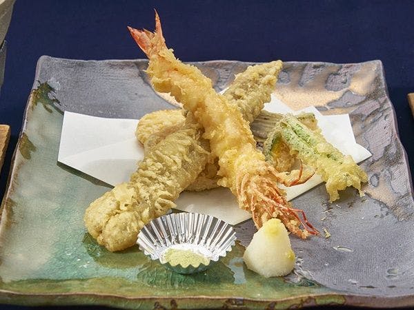 Kishu Onsen "Natural Red Shrimp Inn" Shinwaka Lodge
