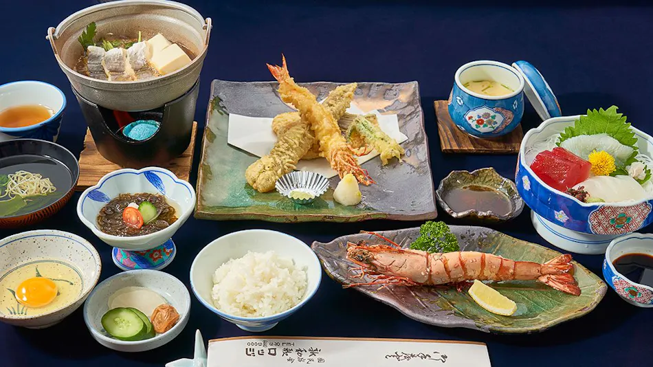 Kishu Onsen "Natural Red Shrimp Inn" Shinwaka Lodge
