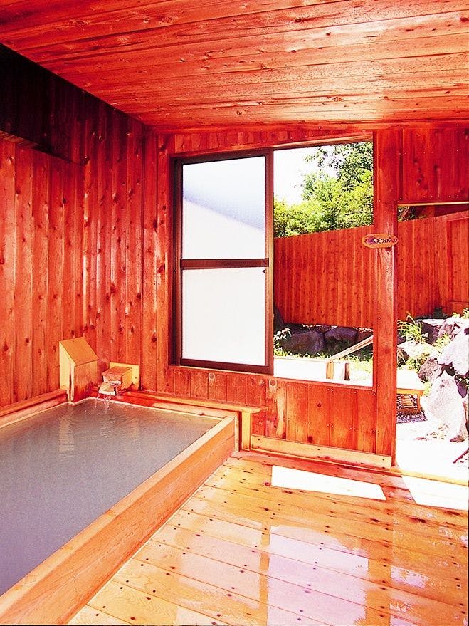 24-hour bathing available! Natural milky white Onsen directly from the source.