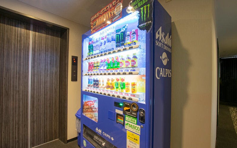 Mesin penjual minuman ringan di lantai 5 dan 6