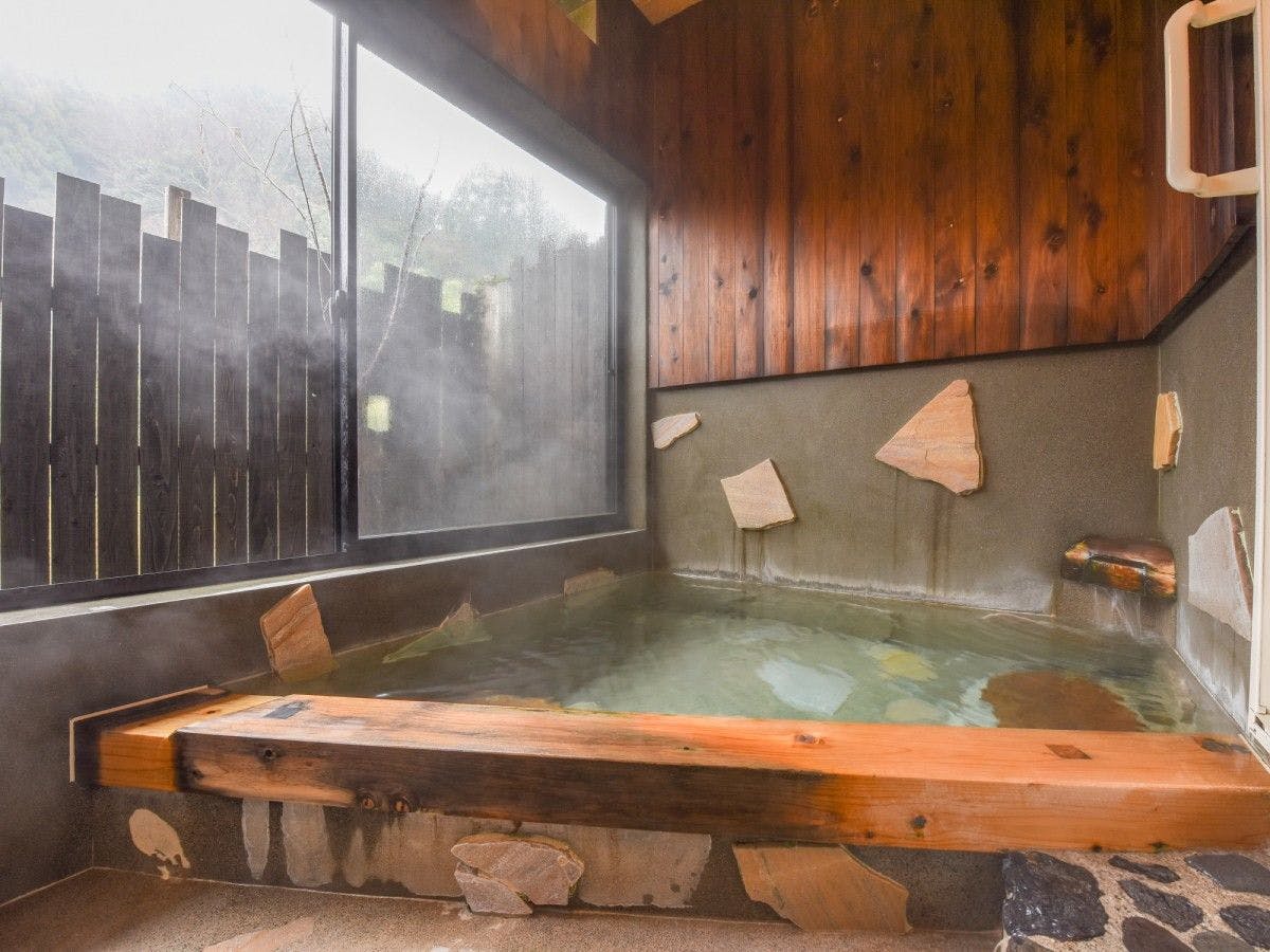 Ryokan Kadoya