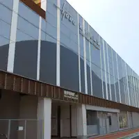 สถานีโทบุ ชินอิเซซากิ (ทางออกตะวันออก)