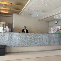 낮 시간대 프런트의 모습입니다.