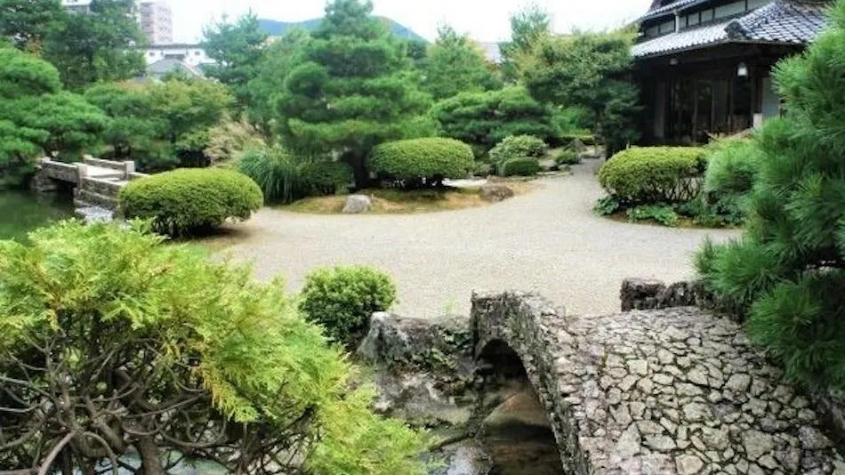Sansuien
