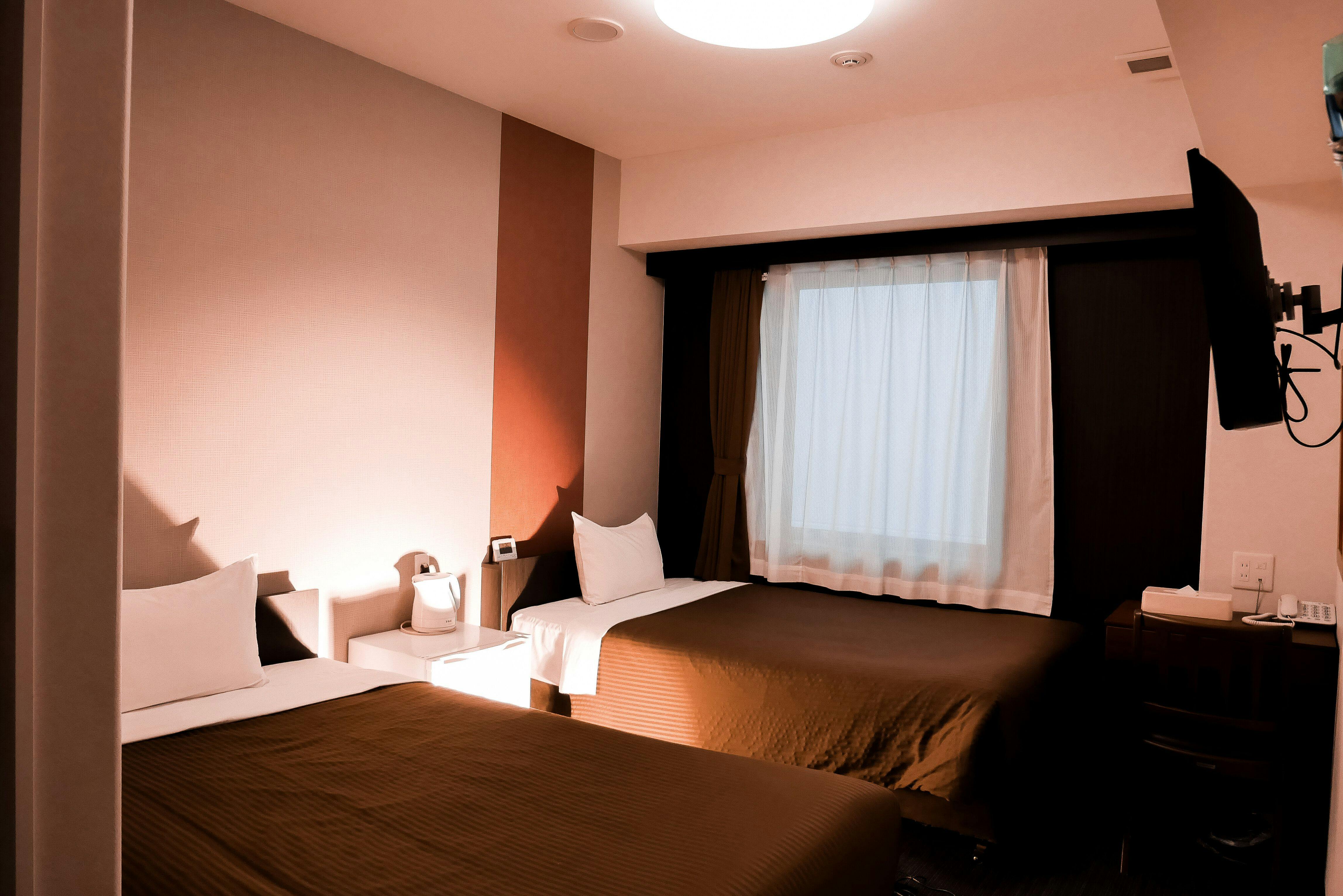 Kamar Twin (2 tempat tidur 100cm)