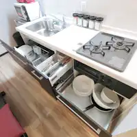 ・เรามีอุปกรณ์ทำอาหารที่หลากหลาย