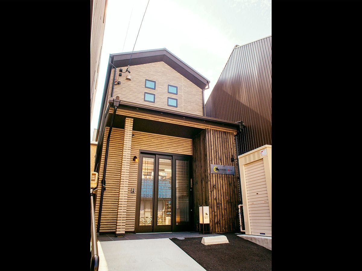 - เรียวกังบ้านเดี่ยวที่ออกแบบอย่างพิถีพิถัน