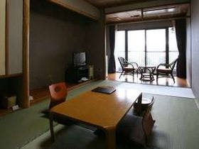 2012年リニューアル　源泉かけ流しの宿　湖泉荘