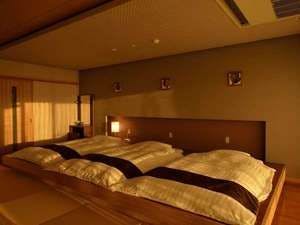 ญี่ปุ่นโมเดิร์นริมทะเลสาบ