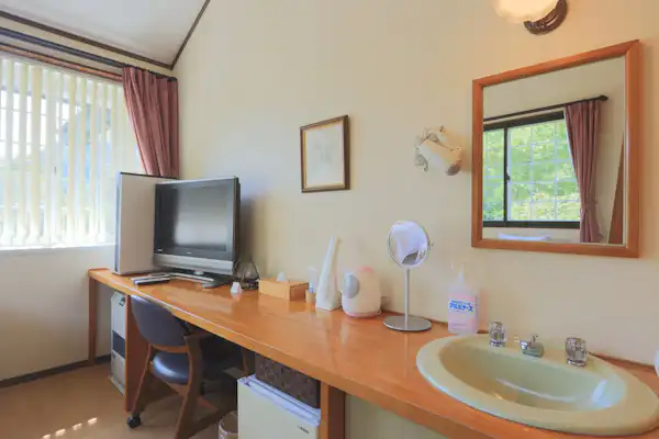 ห้องพักสไตล์ตะวันตก 10 เสื่อ พร้อมชั้นลอยและระเบียง