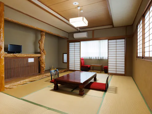 【Standard】Bilik gaya Jepun 10 tatami + 6 tatami (dengan beranda)