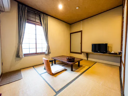 6榻榻米日式房間。