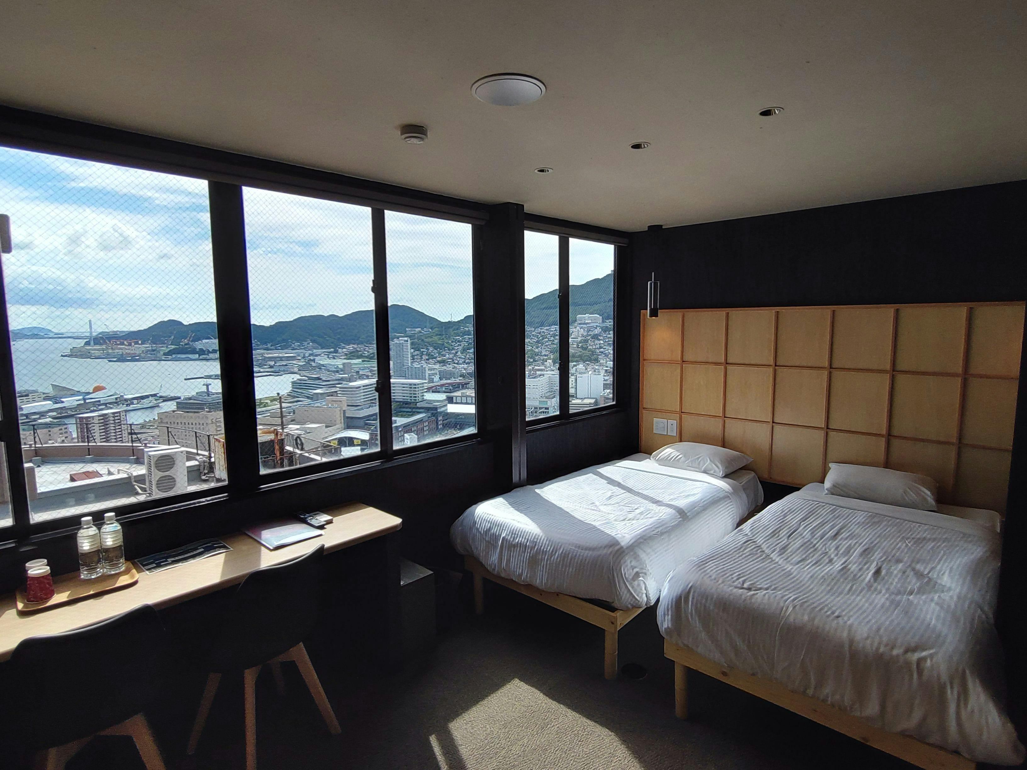 ห้องพักเตียงคู่แบบตะวันตก