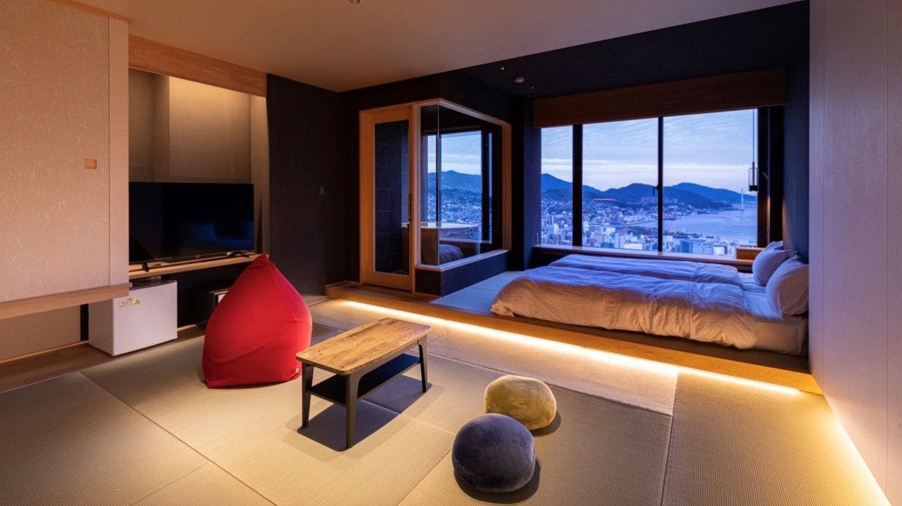 ห้องพักสไตล์ญี่ปุ่นและตะวันตกพร้อมวิวทิวทัศน์ที่งดงาม