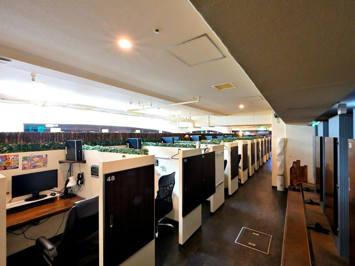 HOTEL CITY INN WAKAYAMA in front of Wakayama Station