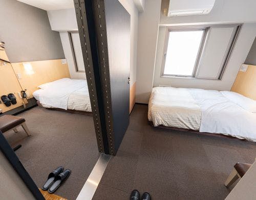 2部屋を中の扉で行き来できるお部屋です