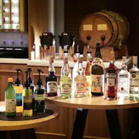 จัดชั่วโมงค็อกเทลที่เลานจ์ชั้น 2