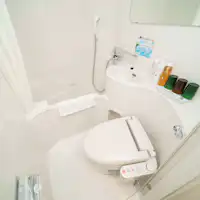 Semua kamar dilengkapi dengan unit kamar mandi.