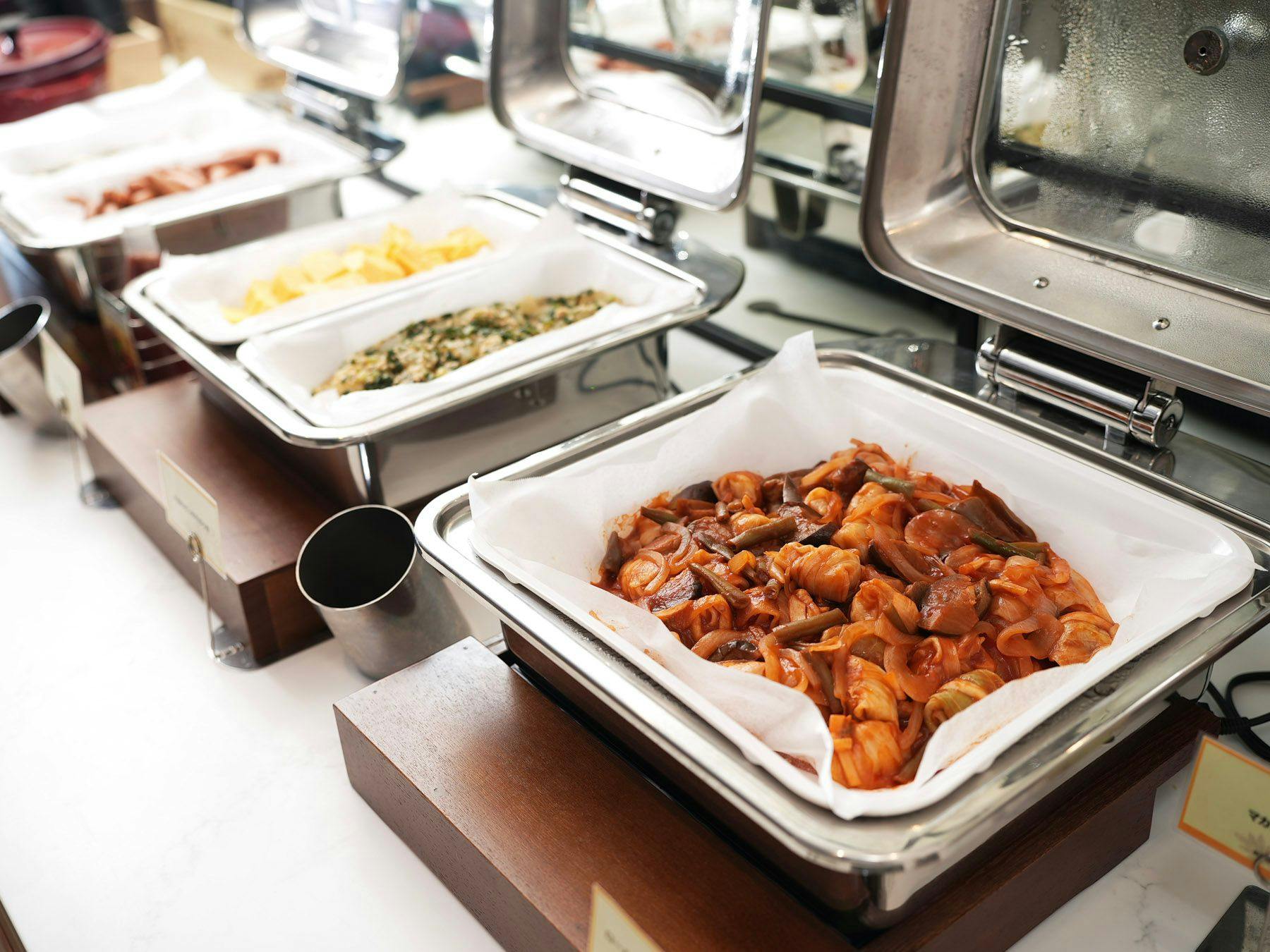 Jumlah barangnya juga beragam.