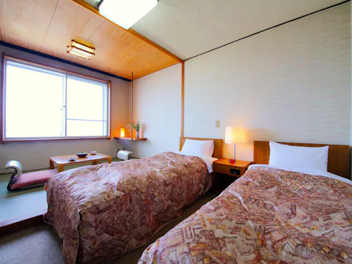 ■【อาคารหลัก】ห้องพักสไตล์ญี่ปุ่นและตะวันตกพร้อมวิวทะเลสาบ■