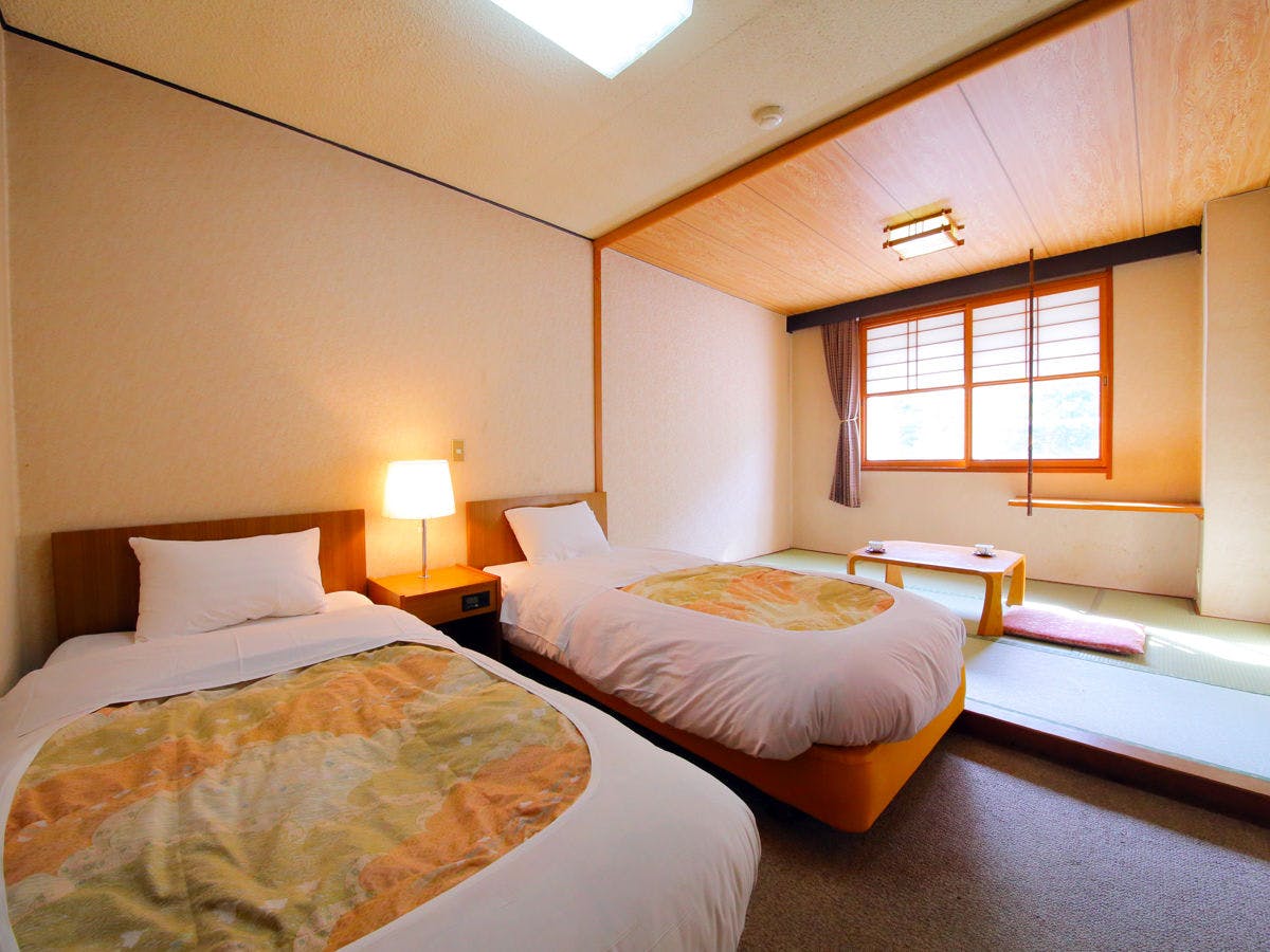 ■ห้องพักแบบญี่ปุ่นและตะวันตกในอาคารหลัก (ฝั่งภูเขา/ไม่มีวิว)■