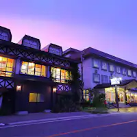 ■ “ที่พักริมทะเลสาบ” แห่งเดียวรอบทะเลสาบอินาวาชิโระ ■